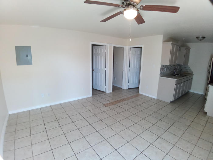 401 Sunset Ln #D - Photo 2 of 8