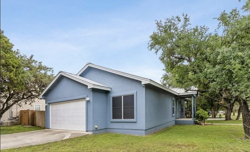 622 Dartmouth St - Photo 3 of 13