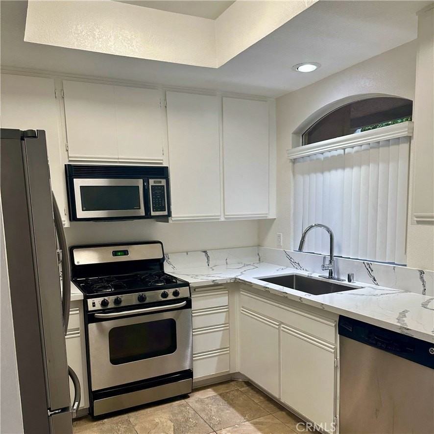 30902 Clubhouse Dr #19B - Photo 6 of 10