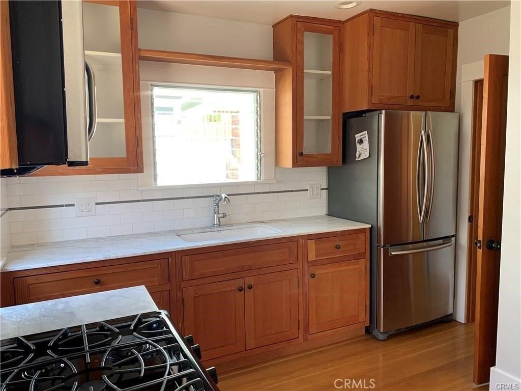 415 Malvern Ave - Photo 6 of 14