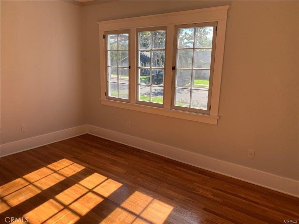 415 Malvern Ave - Photo 7 of 14