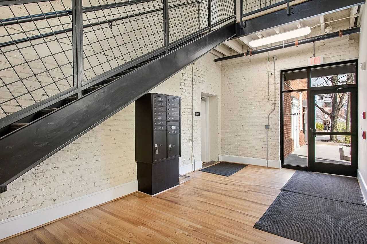 6 S Harvie St - Photo 2 of 15