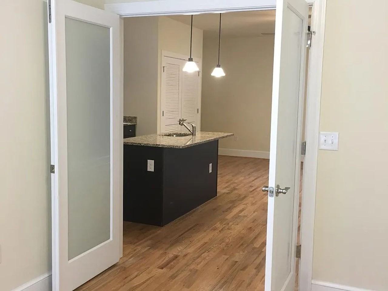 6 S Harvie St - Photo 7 of 15