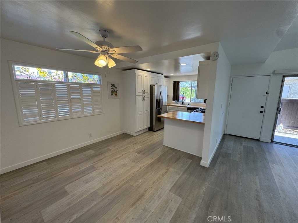 8435 Columbus Ave #17 - Photo 5 of 23