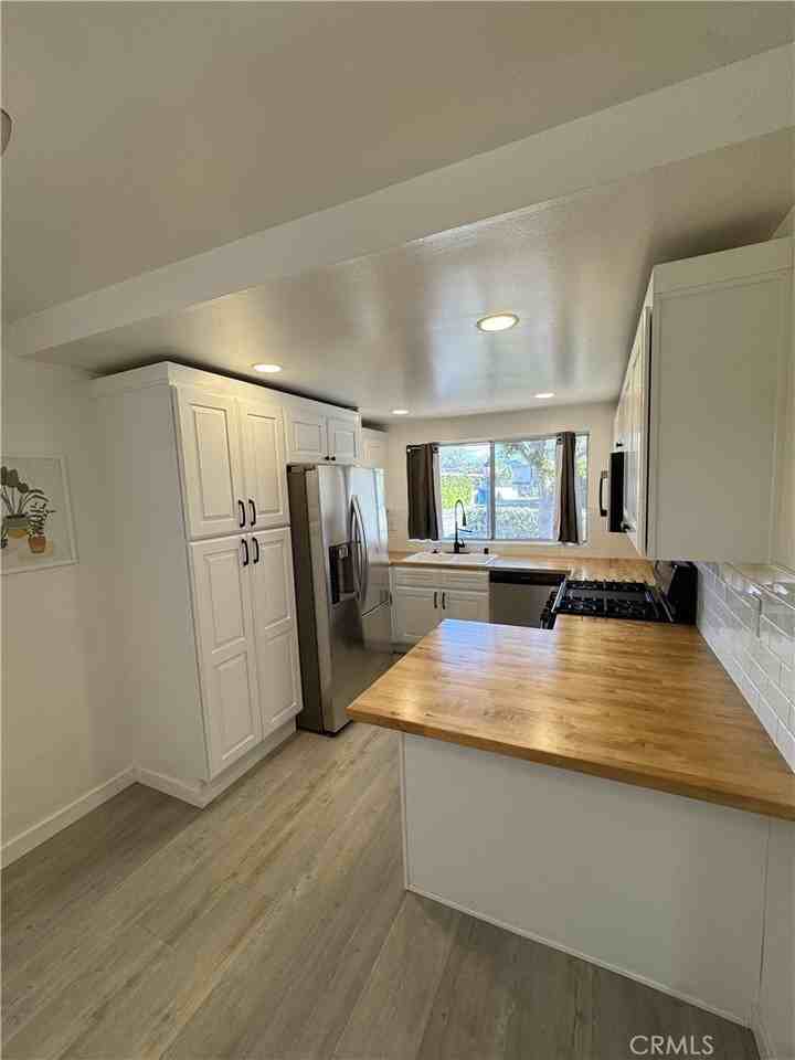 8435 Columbus Ave #17 - Photo 6 of 23