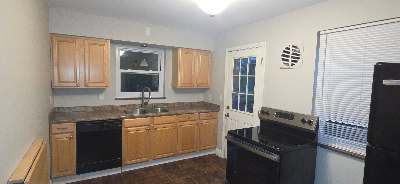 2747 Mckinley Ave - Photo 7 of 13