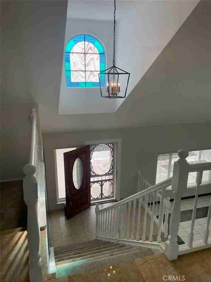 22166 Woodcreek Ln - Photo 7 of 18