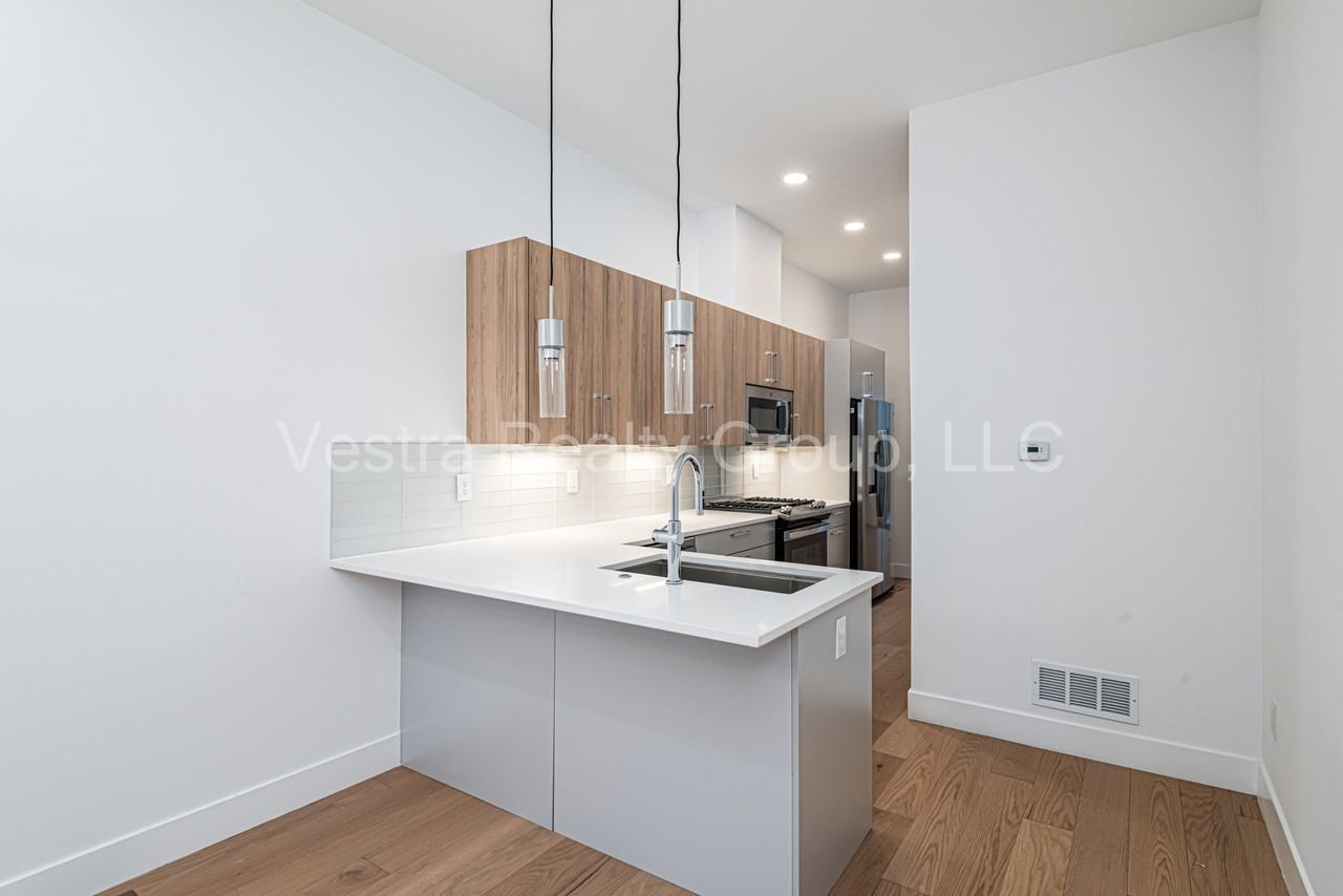 1316 Osceola St - Photo 3 of 19