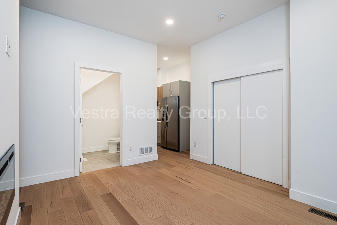 1316 Osceola St - Photo 6 of 19