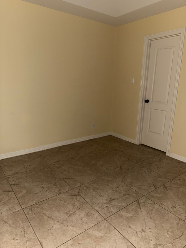 2502 E Franklin Ave #7 - Photo 6 of 11