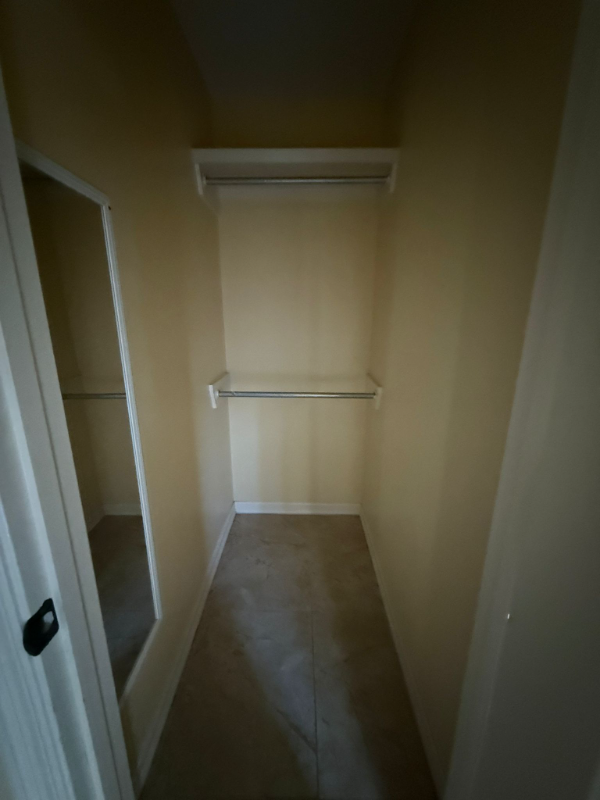 2502 E Franklin Ave #7 - Photo 7 of 11