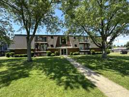 featured image of 1520 Spruce Ave #10-6