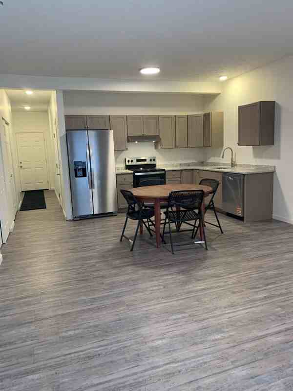 456 Westside Dr #4 - Photo 2 of 8