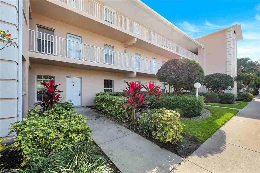 3250 Cypress Glen Way #402