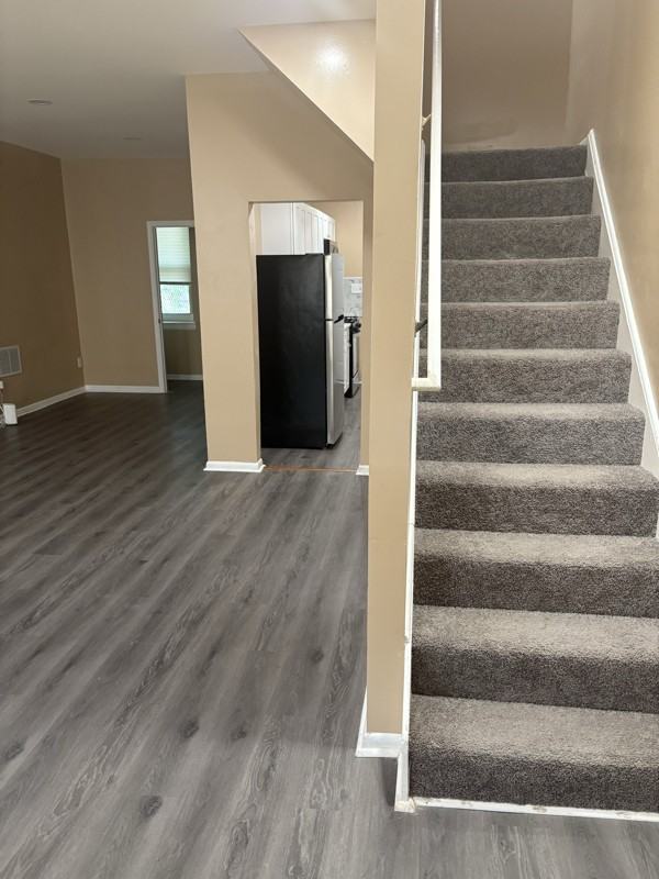 1705 E 25th St - Photo 3 of 18