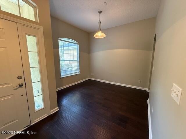 4608 W Catbrier Ct - Photo 2 of 16