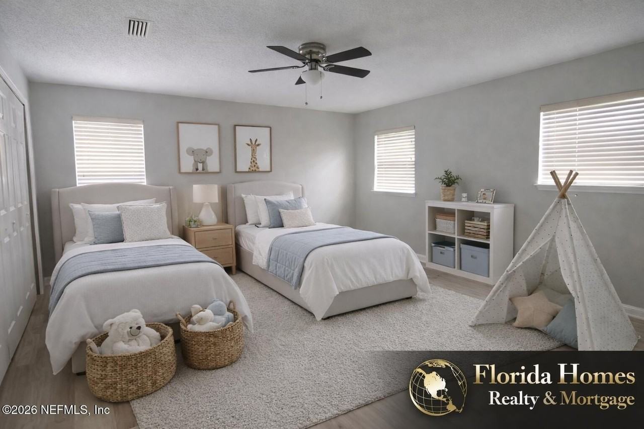 76195 Deerwood Dr - Photo 3 of 20