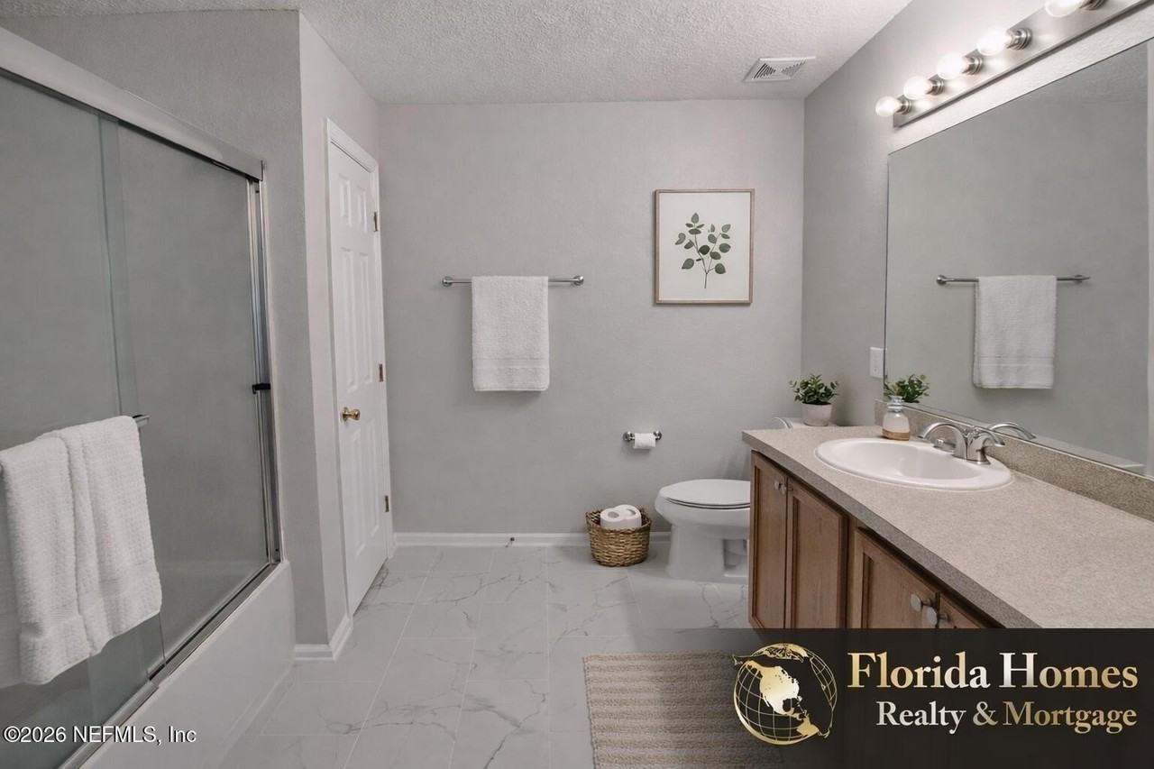 76195 Deerwood Dr - Photo 5 of 20