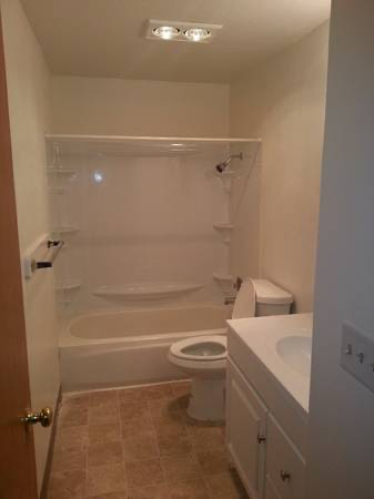 425 Filbert Ln - Photo 5 of 10