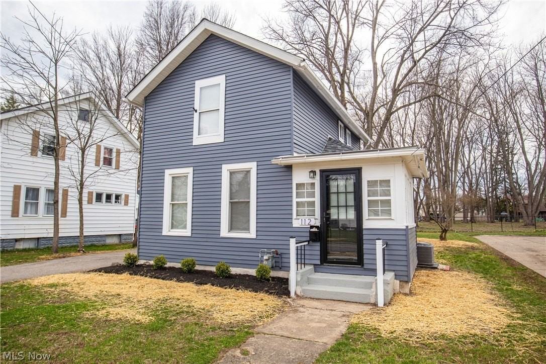 112 Chestnut St - Photo 2 of 29