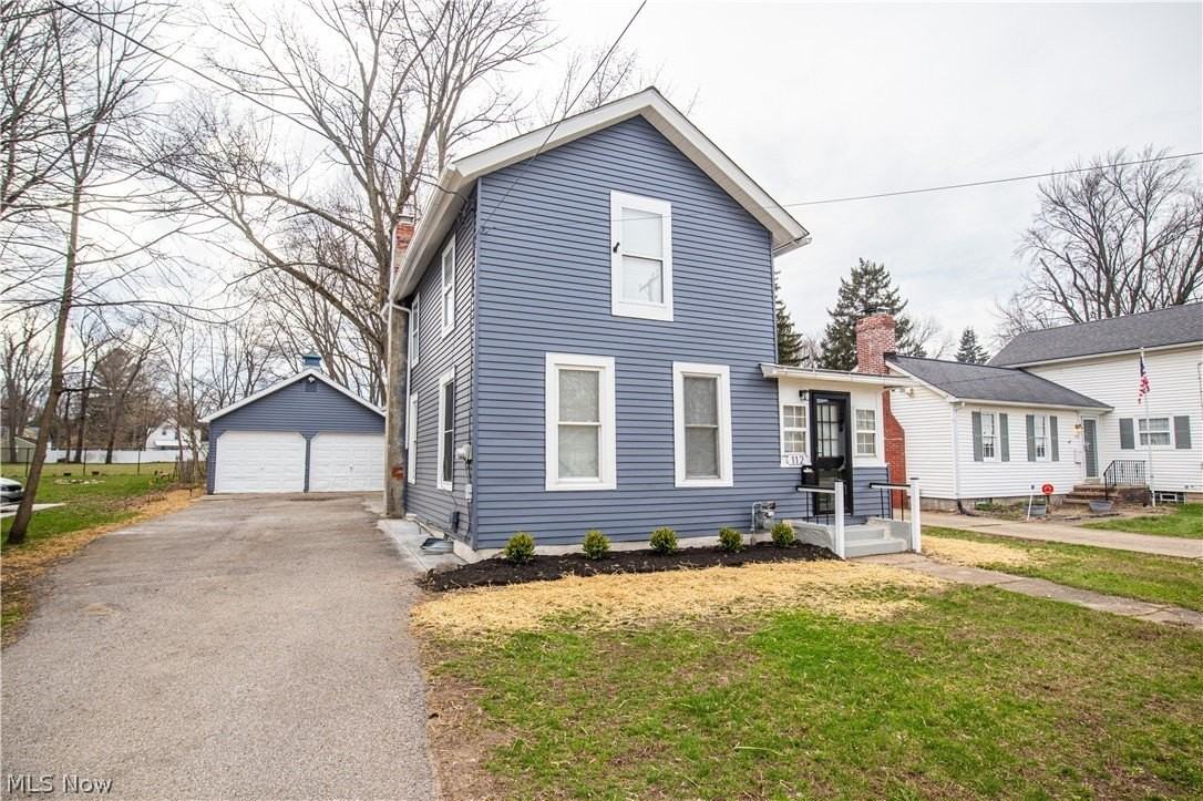 112 Chestnut St - Photo 3 of 29