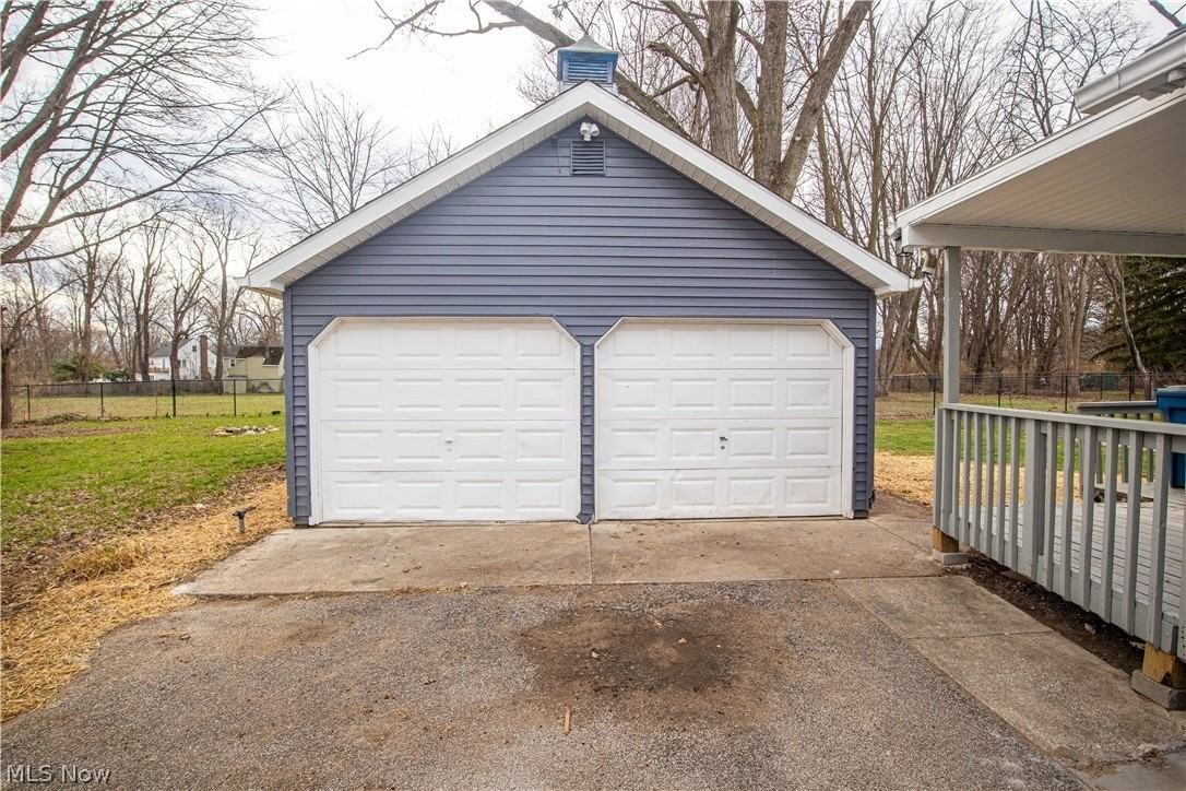 112 Chestnut St - Photo 5 of 29