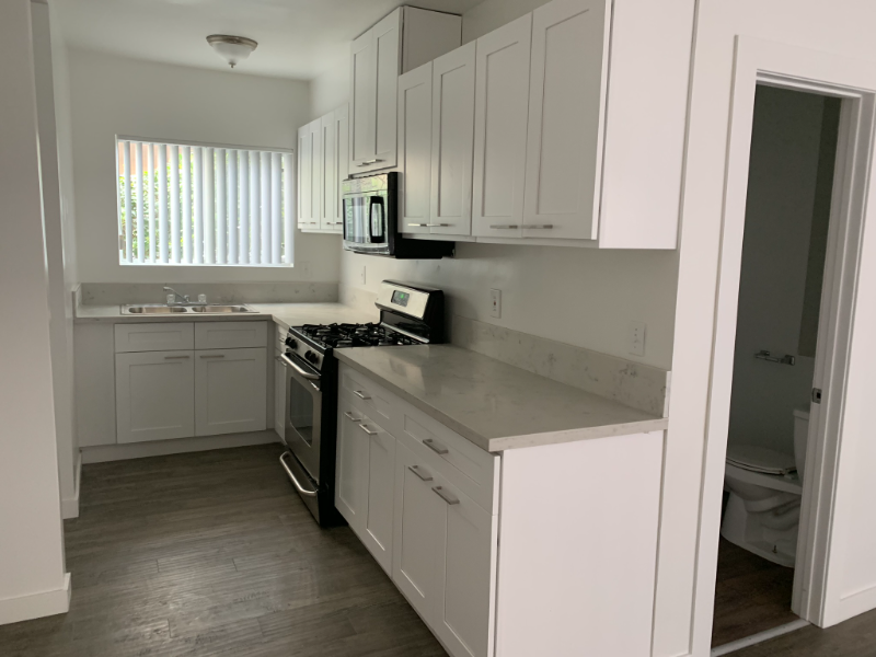 14711 Erwin St #6 - Photo 4 of 12