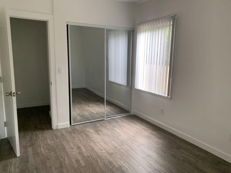 14711 Erwin St #6 - Photo 7 of 11