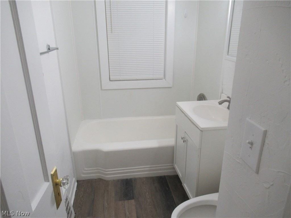 1616 Douglas Rd - Photo 5 of 21