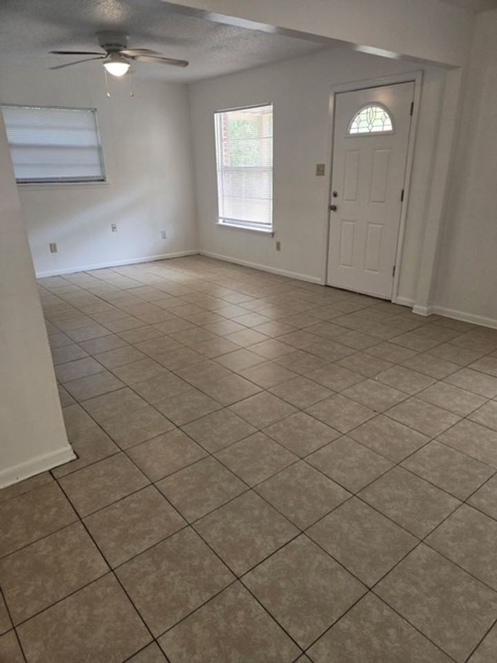 2627 5th Ave - Photo 3 of 18