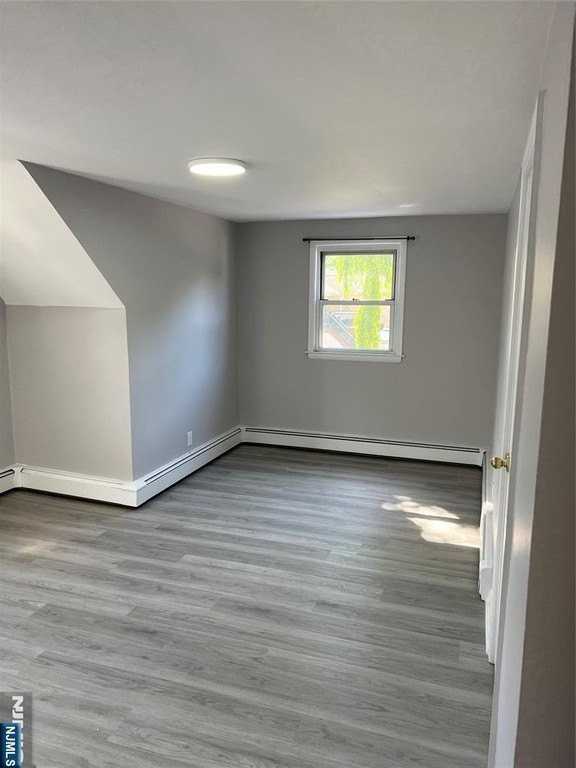 484 Shaler Blvd - Photo 4 of 10