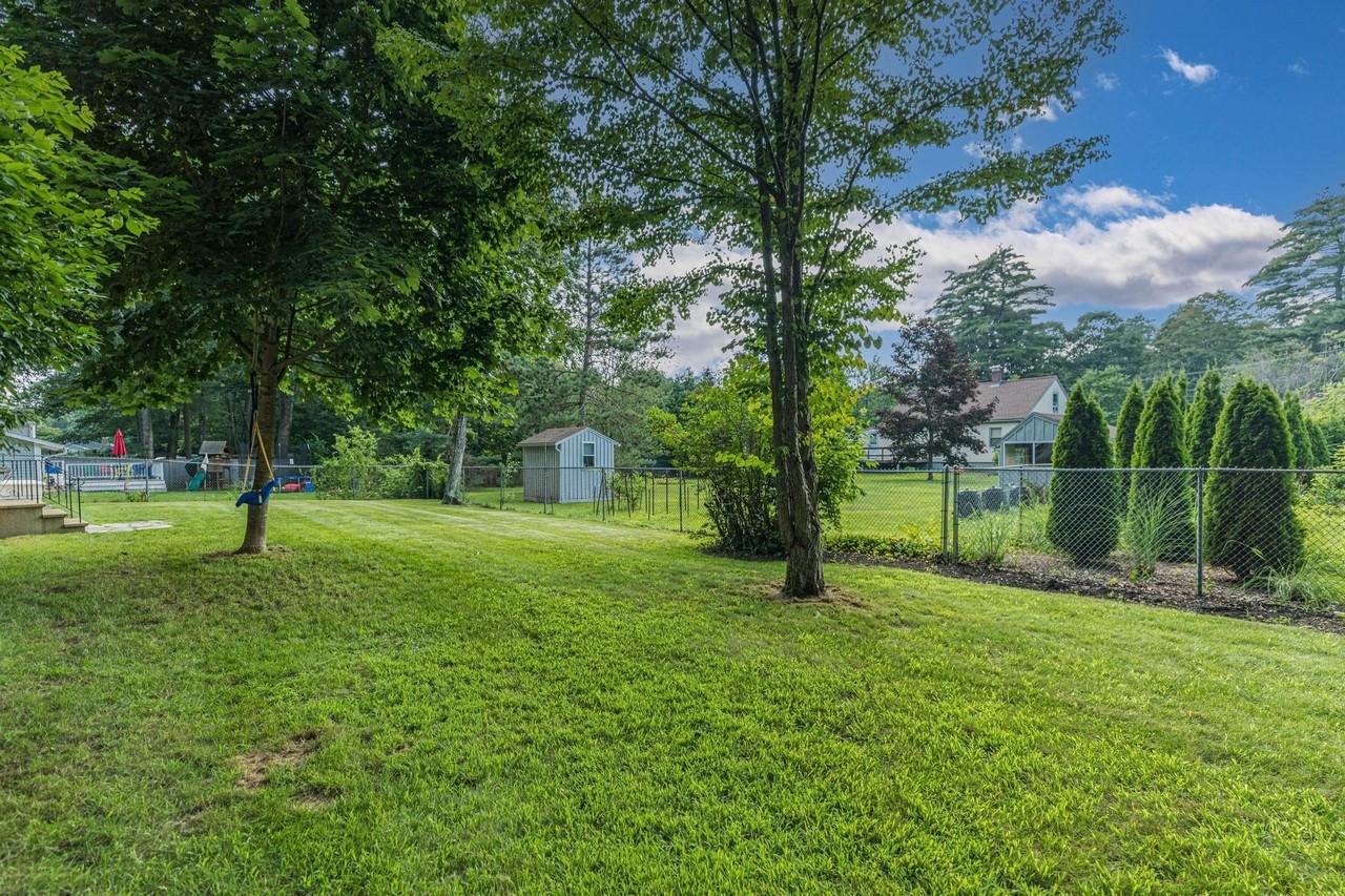 33 Taft Rd - Photo 7 of 27