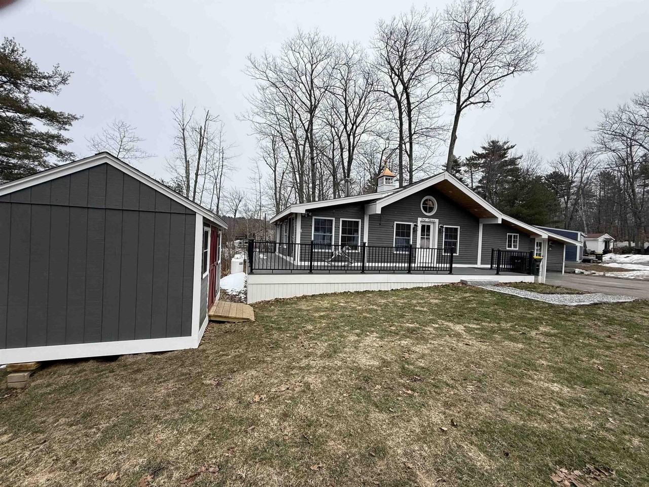 111 Pendleton Rd - Photo 2 of 28