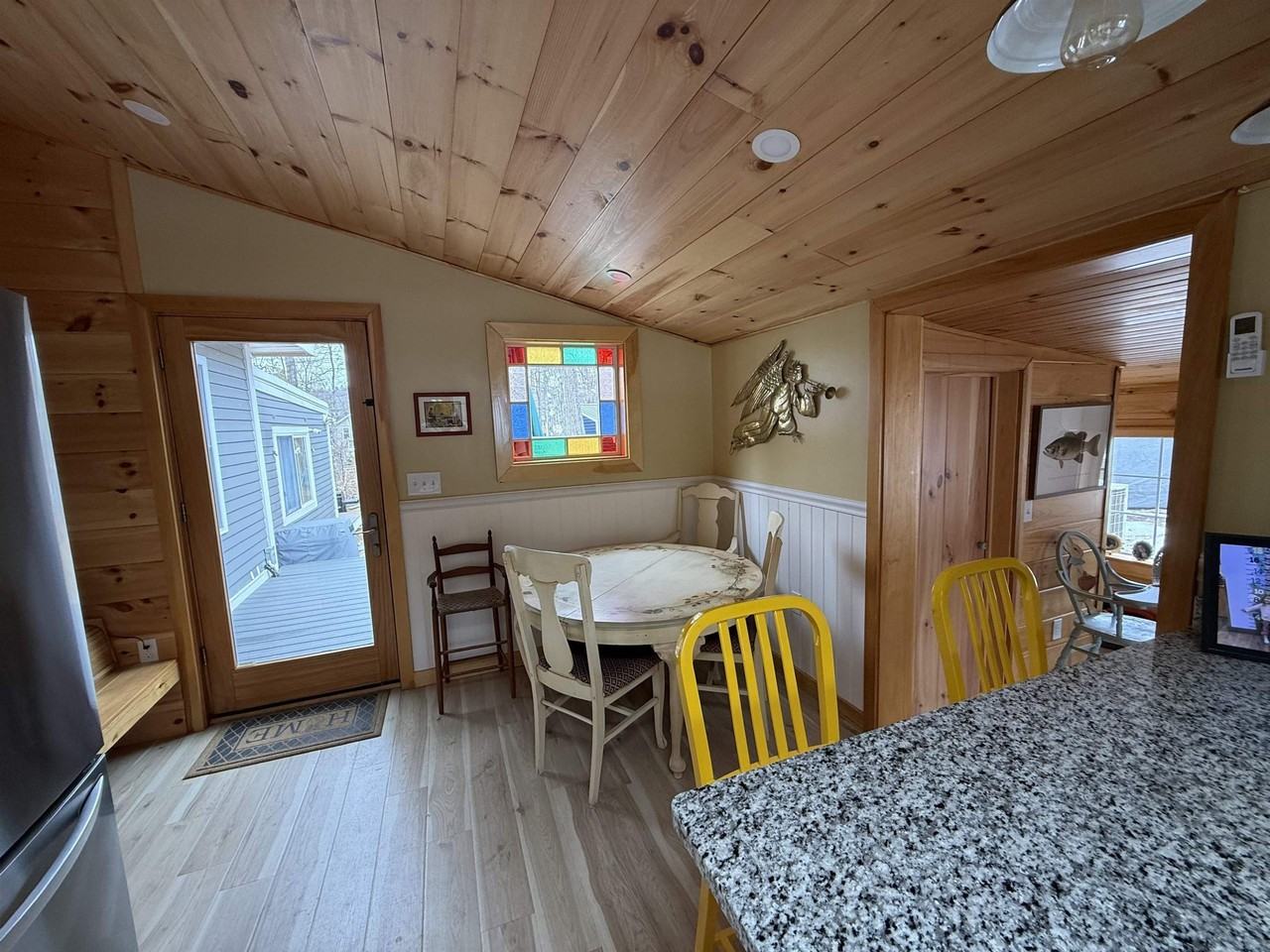 111 Pendleton Rd - Photo 5 of 28