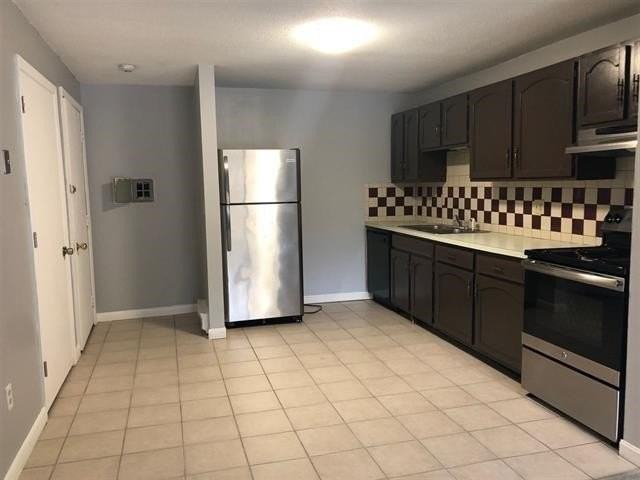 156L Capitol Hill Dr - Photo 2 of 17