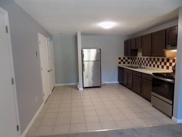 156L Capitol Hill Dr - Photo 3 of 17