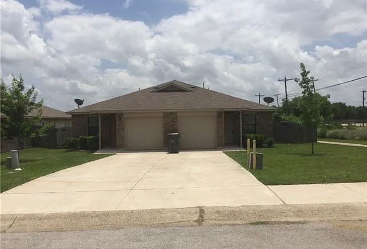 1004 Drovers Cv - Photo 2 of 10