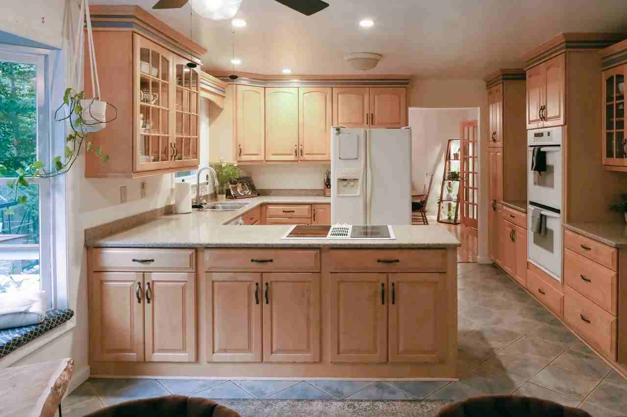 26 Old Sturbridge Rd - Photo 7 of 33