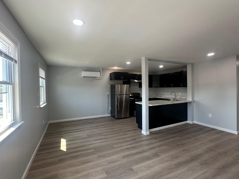 1914 N Missouri Ave #1 - Photo 3 of 16