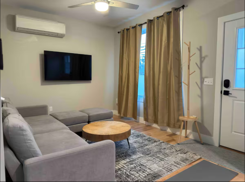 172 White St - Photo 2 of 6