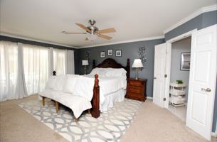 featured image of 719 Park Knoll Ln