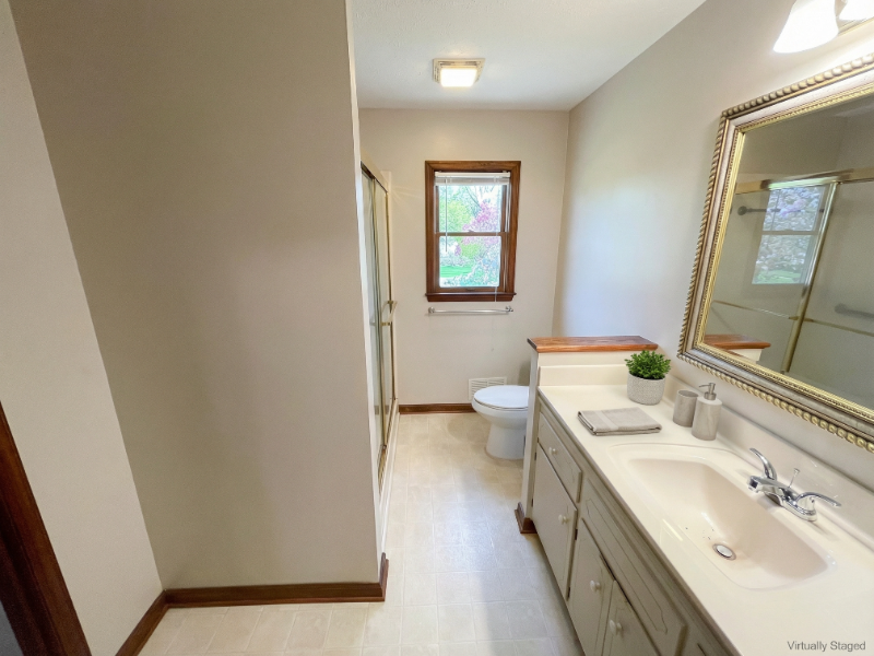 691 Kirkus Dr Se - Photo 7 of 13