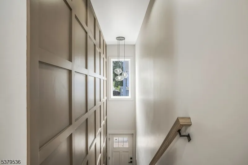 15 Voorhees St #2ndFL - Photo 2 of 9