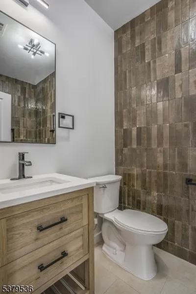 15 Voorhees St #2ndFL - Photo 6 of 9