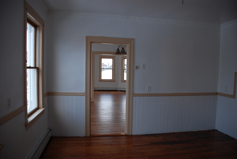 381 Pine St #1 - Photo 6 of 8