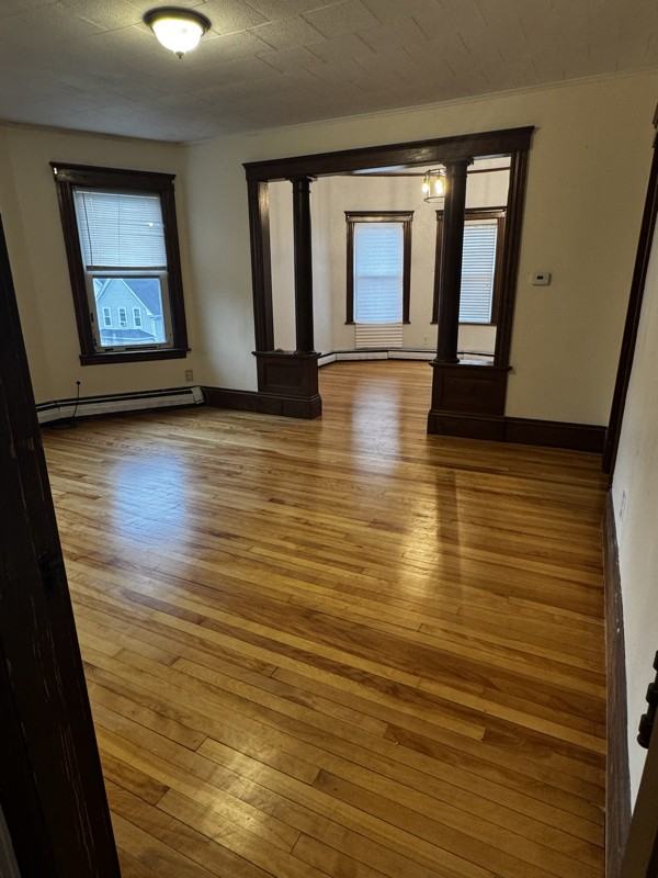 92 Stanton St - Photo 3 of 9