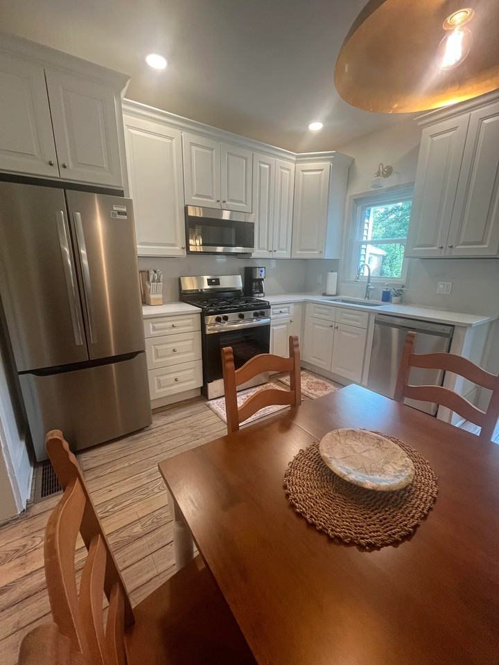 406 W Front St - Photo 3 of 25