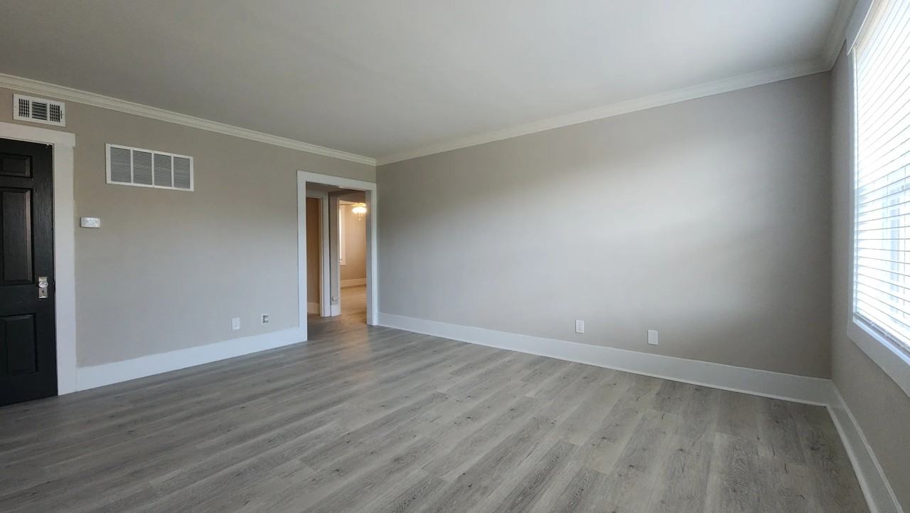 803 Westwood Dr #811-3N - Photo 2 of 13