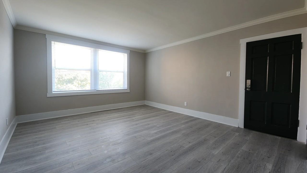 803 Westwood Dr #811-3N - Photo 3 of 13