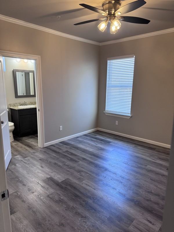 305 W 2nd St #302 - Photo 4 of 5